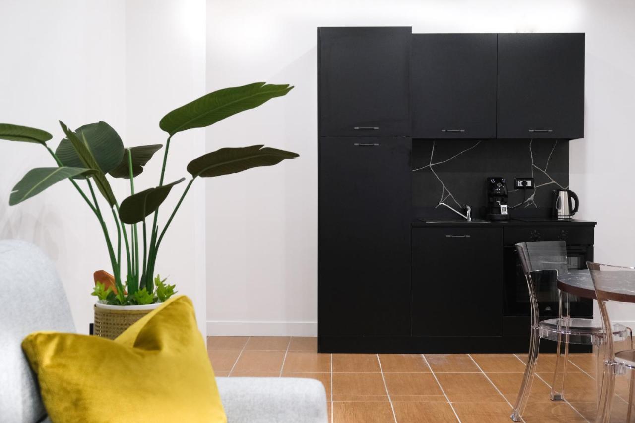 Aroma Apartment, Maschio Angioino-Porto Di Napoli Buitenkant foto