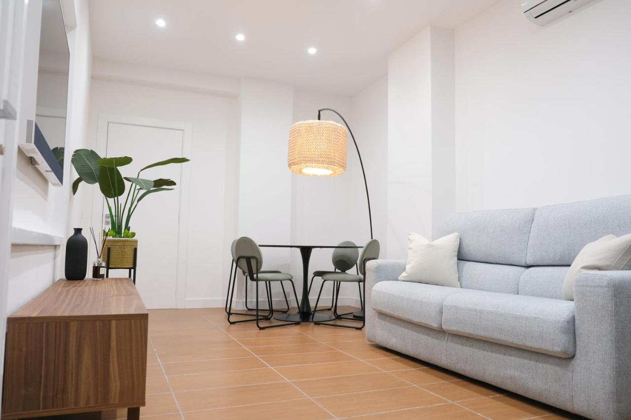 Aroma Apartment, Maschio Angioino-Porto Di Napoli Buitenkant foto